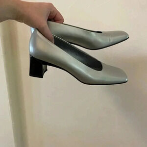 AMALFI ITALY VINTAGE RARE SILVER LEATHER CHUNKY HEEL SIZE MADE IN ITALY SIZE 8.5